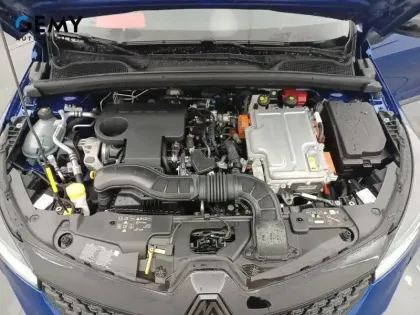 Photo 11 Renault Clio  E-Tech full hybrid 145 ch GSR2