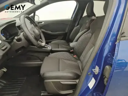 Photo 8 Renault Clio  E-Tech full hybrid 145 ch GSR2