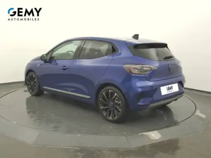 Photo 6 Renault Clio  E-Tech full hybrid 145 ch GSR2