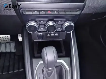Photo 49 Renault Clio  E-Tech full hybrid 145 ch GSR2