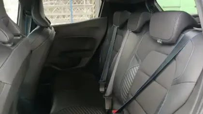 Photo 13 Renault Clio  E-Tech full hybrid 145 ch GSR2