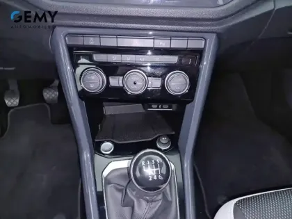 Photo 28 Volkswagen T-roc Gén. I Ph1 Carat 5