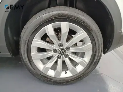 Photo 25 Volkswagen T-roc Gén. I Ph1 Carat 5