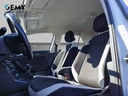 Photo 8 Volkswagen T-roc Gén. I Ph1 Carat 5