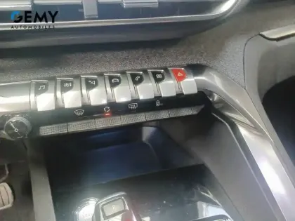 Photo 31 Peugeot 3008  1.2 Puretech 130ch S&S EAT6