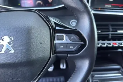 Photo 69 Peugeot 208  BlueHDi 100 S&S BVM6