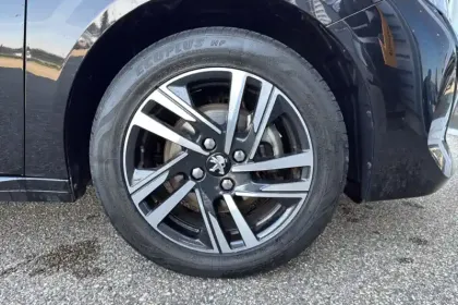 Photo 51 Peugeot 208  BlueHDi 100 S&S BVM6