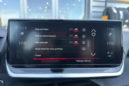 Photo 64 Peugeot 208  BlueHDi 100 S&S BVM6