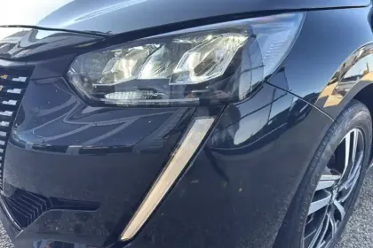 Photo 33 Peugeot 208 Gén. II Ph1 NG Roadtrip 5