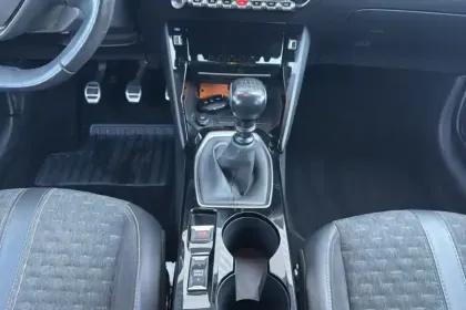 Photo 19 Peugeot 208 Gén. II Ph1 NG Roadtrip 5