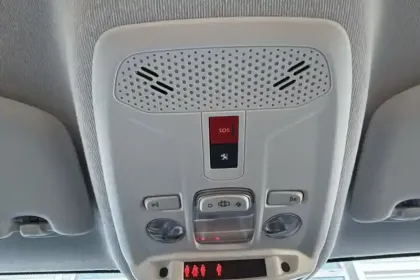 Photo 29 Peugeot 208 Gén. II Ph1 NG Roadtrip 5