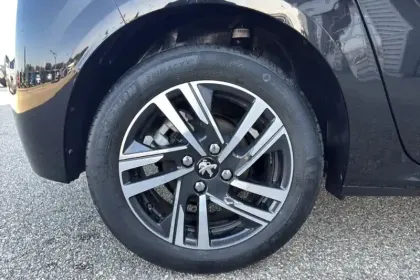 Photo 13 Peugeot 208 Gén. II Ph1 NG Roadtrip 5