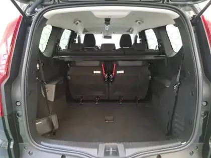 Photo 19 Dacia Jogger  Hybrid 140 7 places GSR2