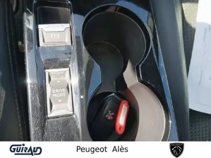 Photo 14 Peugeot 2008  PureTech 130 S&S EAT8