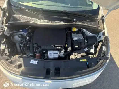 Photo 28 Peugeot 2008  1.2 PureTech 110ch S&S EAT6 Crossway