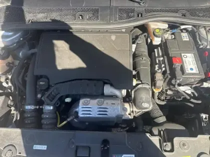 Photo 6 Opel Corsa Gén. VI Ph2 GS 5