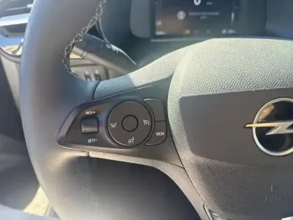 Photo 18 Opel Corsa Gén. VI Ph2 GS 5