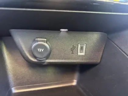 Photo 25 Opel Corsa Gén. VI Ph2 GS 5