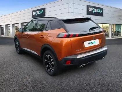 Photo 29 Peugeot 2008  PureTech 130 S&S BVM6 GT