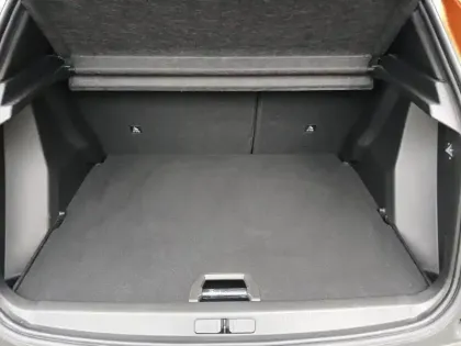 Photo 7 Peugeot 2008  PureTech 130 S&S BVM6 GT