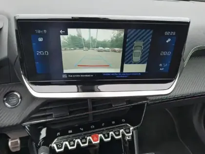 Photo 25 Peugeot 2008  PureTech 130 S&S BVM6 GT