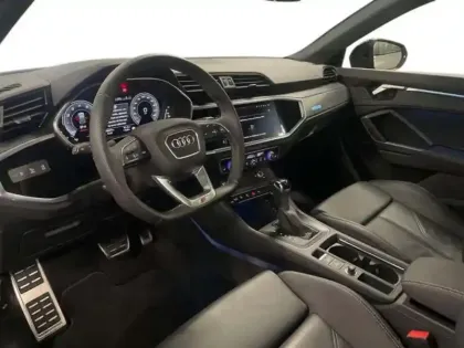 Photo 8 Audi Q3 35 TFSI 150 ch S tronic 7 S line plus