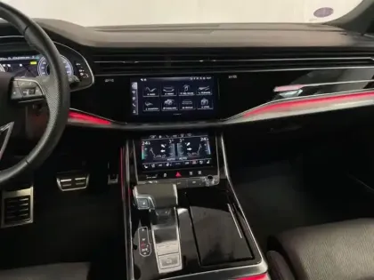 Photo 9 Audi Q8 60 TFSI e 490 Tiptronic 8 quattro Competition