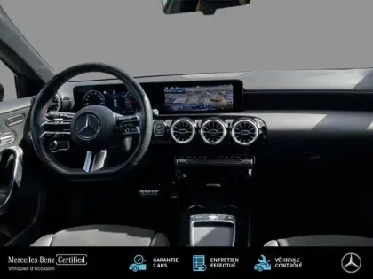 Photo 10 Mercedes Classe A 200 d AMG Line