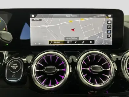 Photo 12 Mercedes GLA 200 d AMG Line