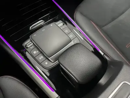 Photo 18 Mercedes GLA 200 d AMG Line