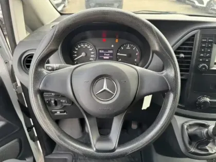 Photo 11 Mercedes Vito 110 CDI Fourgon Compact