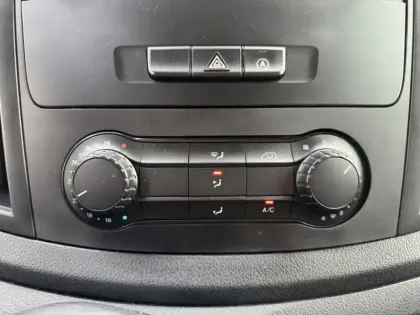 Photo 17 Mercedes Vito 110 CDI Fourgon Compact