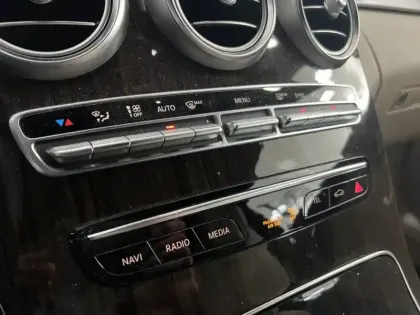 Photo 15 Mercedes Classe C Gén. II (C205) Ph2 AMG Line 2