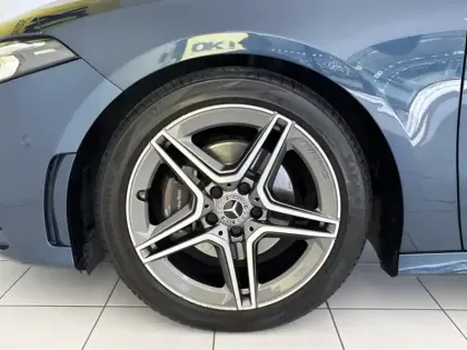 Photo 8 Mercedes Classe A Gén. IV (W177) Ph1 AMG Line 5