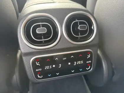 Photo 15 Mercedes Classe C  220 d Berline AMG Lin