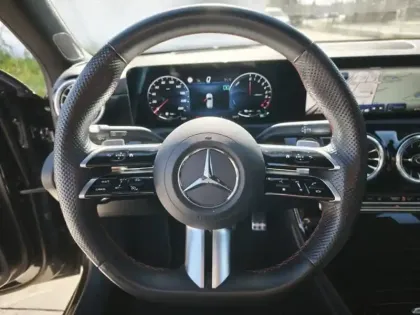 Photo 17 Mercedes Classe A Gén. IV (W177) Ph2 AMG Line 5