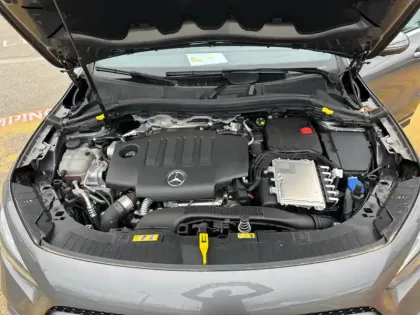 Photo 14 Mercedes GLA 200 d AMG Line