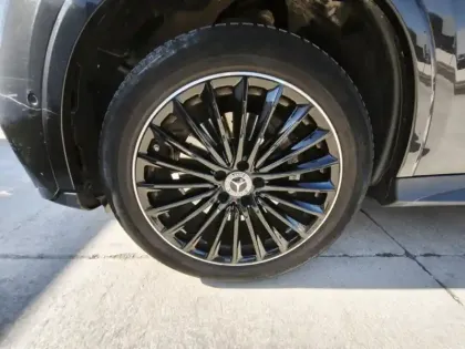 Photo 8 Mercedes Classe GLC Gén. II (X254) Ph1 AMG Line 5