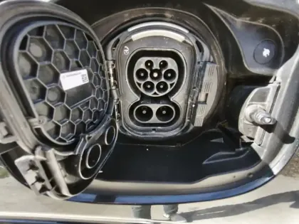 Photo 17 Mercedes Classe GLC Gén. II (X254) Ph1 AMG Line 5