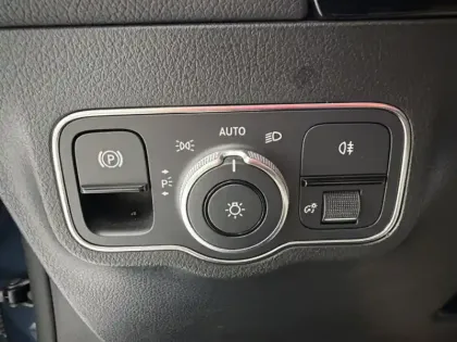 Photo 17 Mercedes GLA 250 e AMG Line
