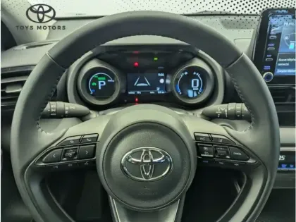 Photo 16 Toyota Yaris Hybride 116h Design