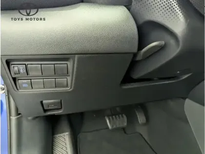 Photo 13 Toyota Yaris Hybride 116h Design