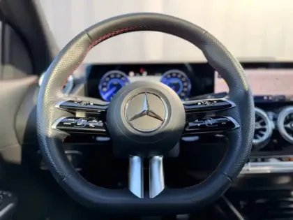 Photo 22 Mercedes EQA 250+ AMG Line