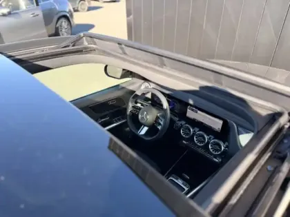 Photo 11 Mercedes EQA 250+ AMG Line