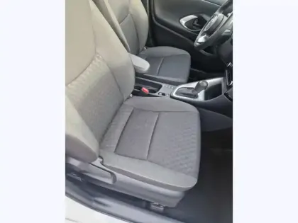 Photo 8 Toyota Yaris Hybride 116h Dynamic 1.5 116 ch