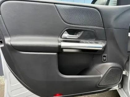 Photo 16 Mercedes Classe B 200 d Progressive Line