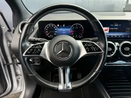 Photo 20 Mercedes Classe B 200 d Progressive Line