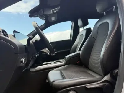 Photo 15 Mercedes Classe B 200 d Progressive Line