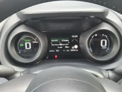 Photo 24 Toyota Yaris Hybride 116h Design