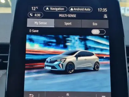 Photo 12 Renault Clio V Techno E-Tech full hybrid 145 -25